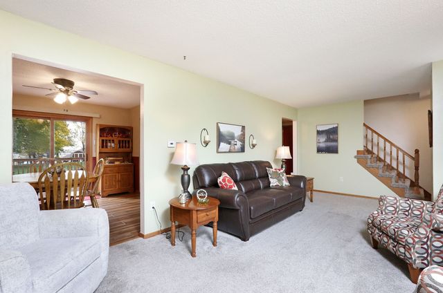 2423 Iowa Street, Perry, IA 50220