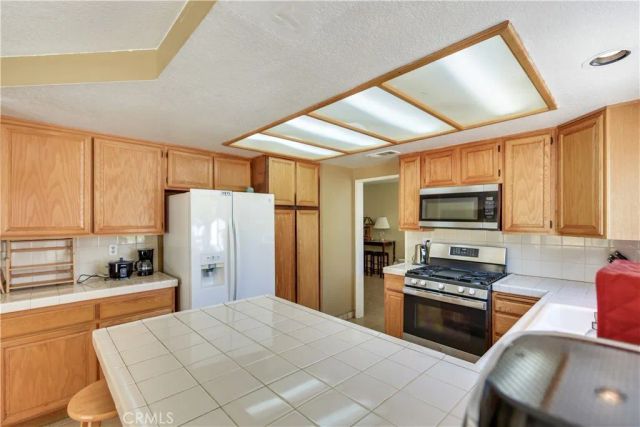 10808 Breezy Meadow, Moreno Valley, CA 92557