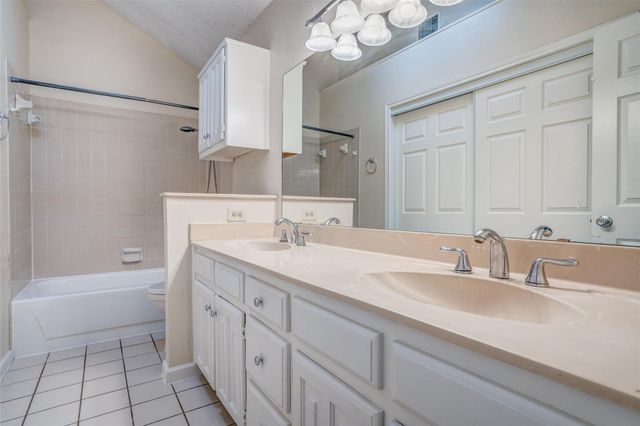 2124 Artherfield Drive, Carrollton, TX 75006