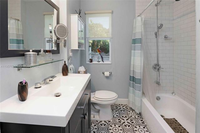 428 NE 71 street, Miami, FL 33138