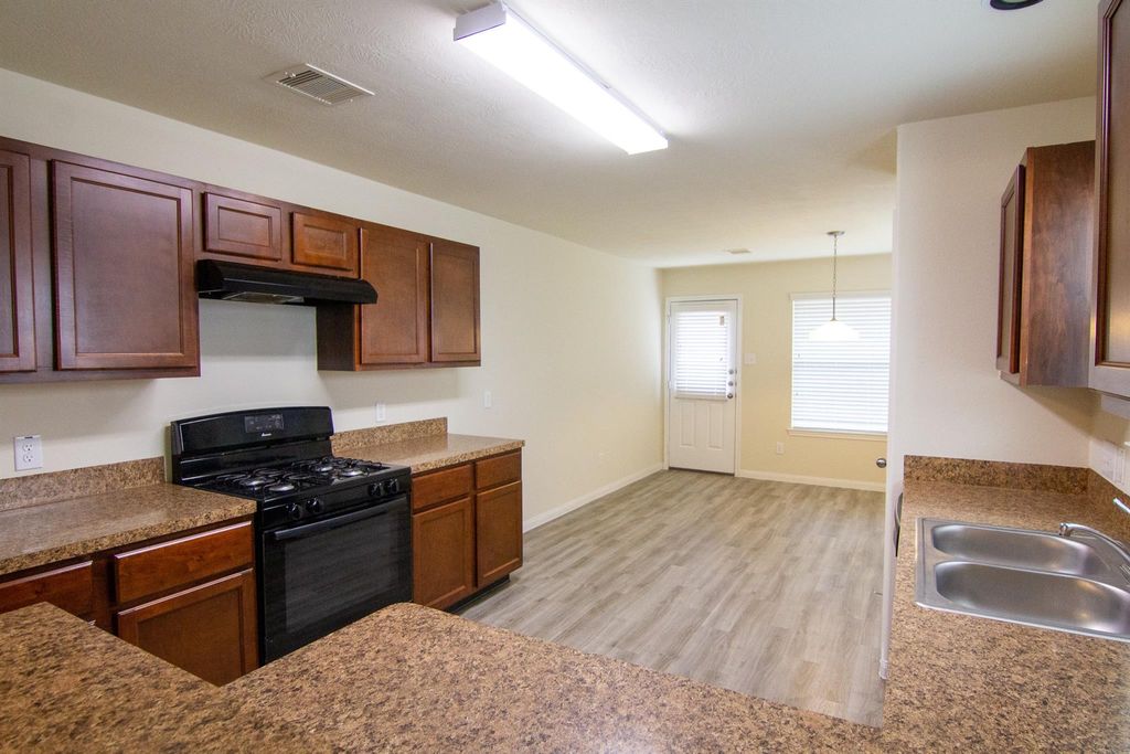 12243 Gemma Lane, Houston, TX 77044