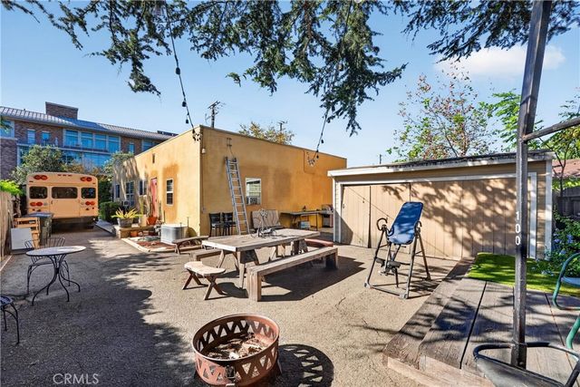 413 N Center, Orange, CA 92866
