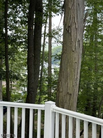 6 Hickory Trl, Byram Twp., NJ 07821