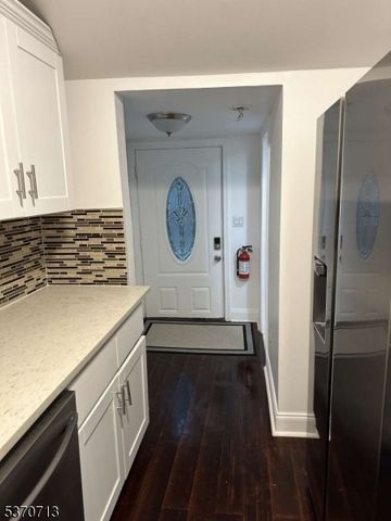 6 Hickory Trl, Byram Twp., NJ 07821