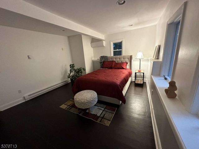 6 Hickory Trl, Byram Twp., NJ 07821