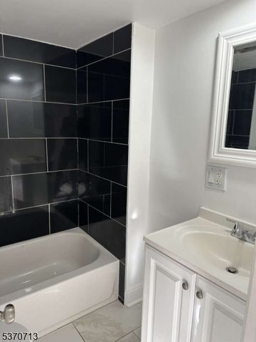 6 Hickory Trl, Byram Twp., NJ 07821