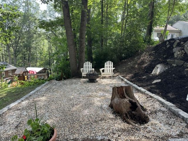 6 Hickory Trl, Byram Twp., NJ 07821