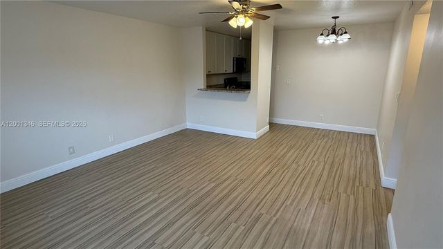 1006 Twin Lakes Dr 20-E, Coral Springs, FL 33071