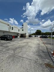 4201 Palm Ave, Hialeah, FL 33012