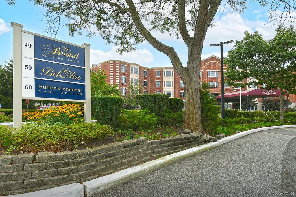 50 Merrick Avenue 307, East Meadow, NY 11554