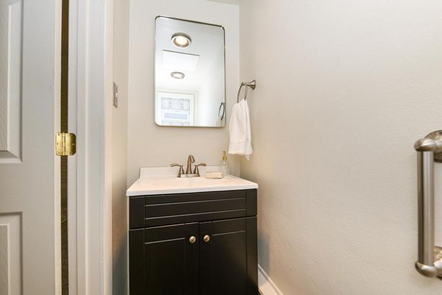 5769 N River Forest DRIVE, Glendale, WI 53209