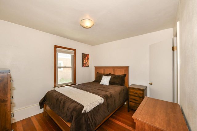 5769 N River Forest DRIVE, Glendale, WI 53209