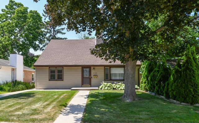 5769 N River Forest DRIVE, Glendale, WI 53209