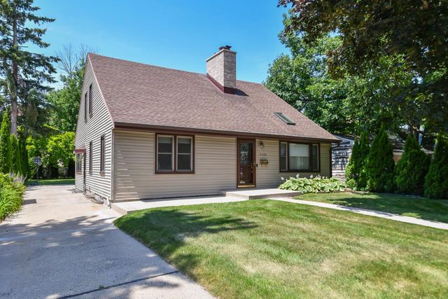 5769 N River Forest DRIVE, Glendale, WI 53209