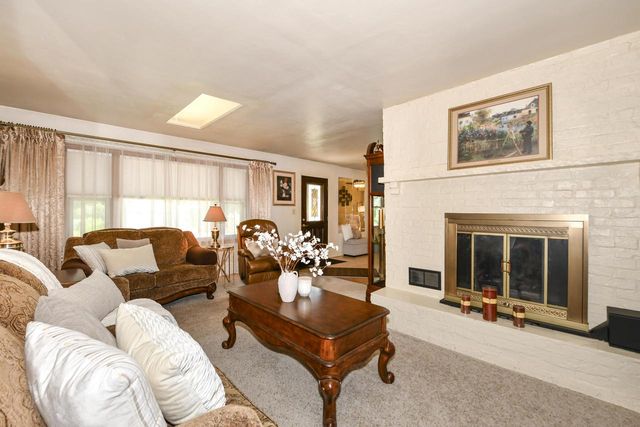5769 N River Forest DRIVE, Glendale, WI 53209