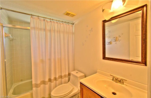 9590 Victoria LN B306, Naples, FL 34109