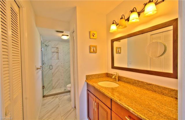 9590 Victoria LN B306, Naples, FL 34109