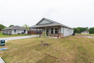 400 Allen Avenue, Bonham, TX 75418