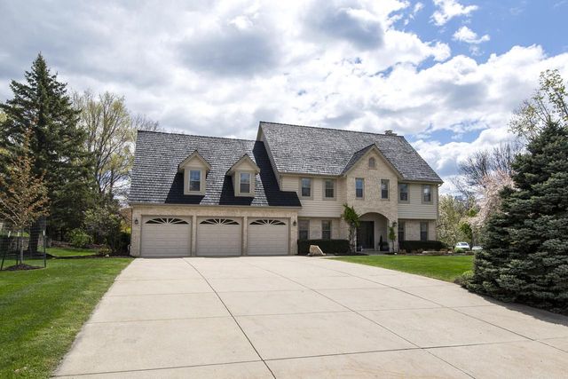 4520 Compton COURT, Brookfield, WI 53045