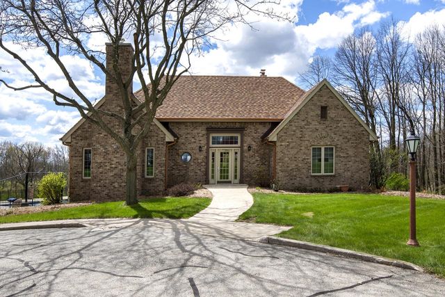 4520 Compton COURT, Brookfield, WI 53045