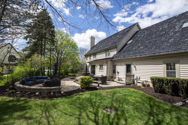 4520 Compton COURT, Brookfield, WI 53045