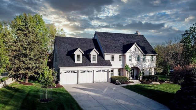4520 Compton COURT, Brookfield, WI 53045
