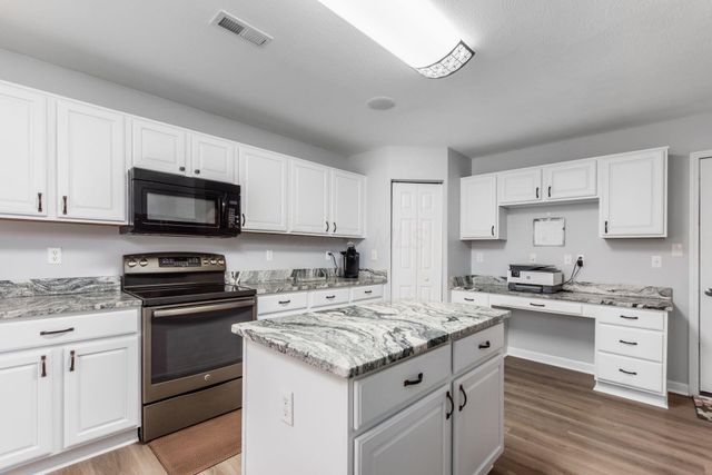 4980 Fosterson Drive, Lockbourne, OH 43137