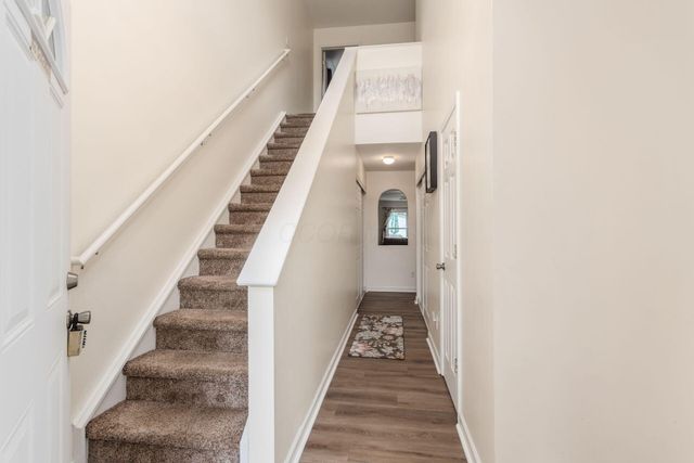 4980 Fosterson Drive, Lockbourne, OH 43137