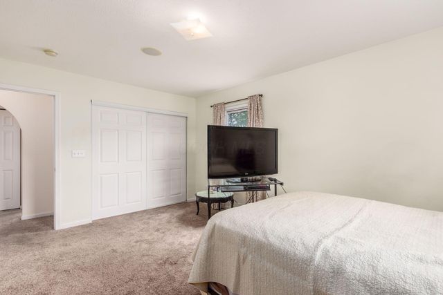 4980 Fosterson Drive, Lockbourne, OH 43137