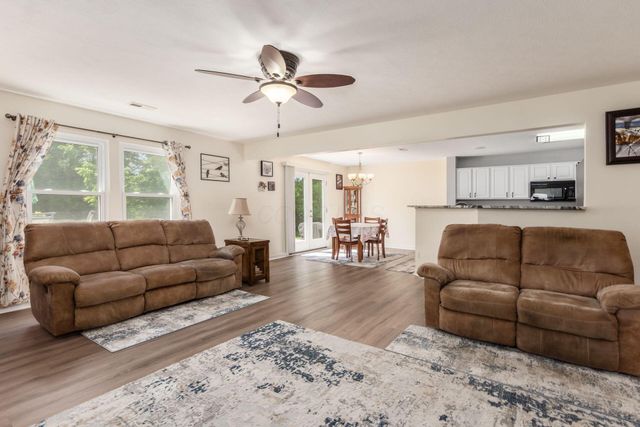4980 Fosterson Drive, Lockbourne, OH 43137