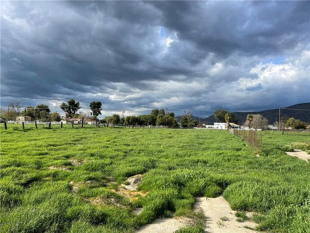 1380 Cottonwood Avenue, San Jacinto, CA 92582