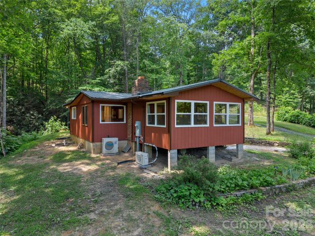 563 Burgess Road, Mill Spring, NC 28756