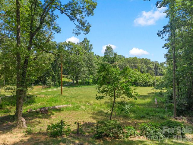 563 Burgess Road, Mill Spring, NC 28756