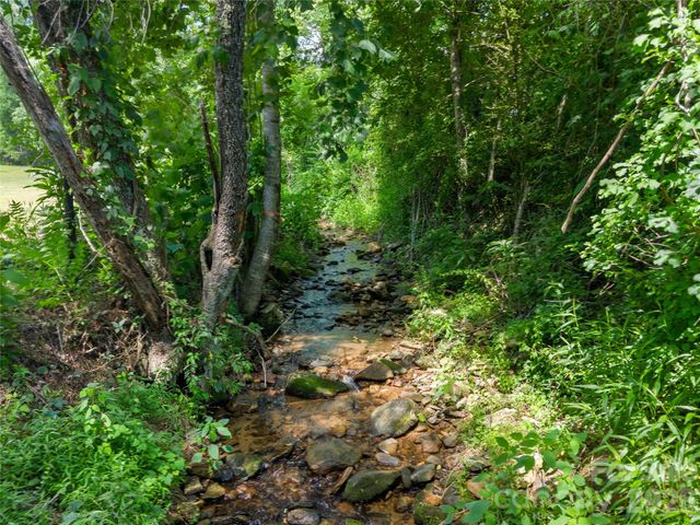 563 Burgess Road, Mill Spring, NC 28756