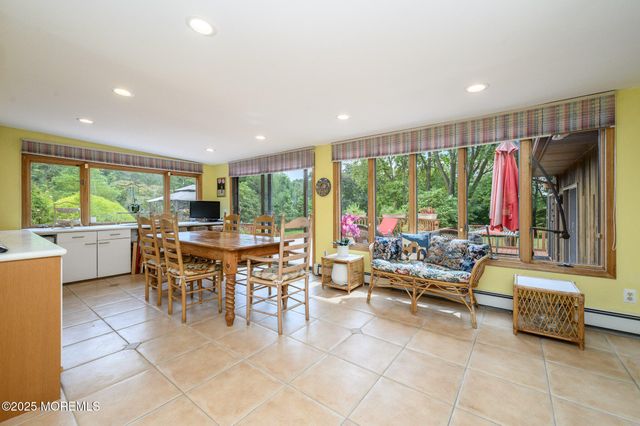 10 Deercrest Drive, Holmdel, NJ 07733