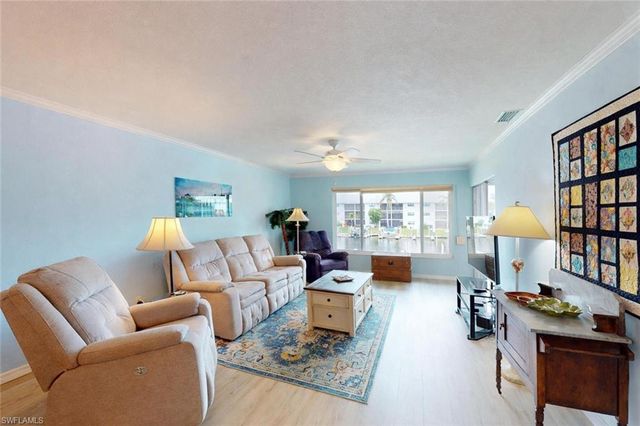 4229 SE 19th PL 2E, Cape Coral, FL 33904