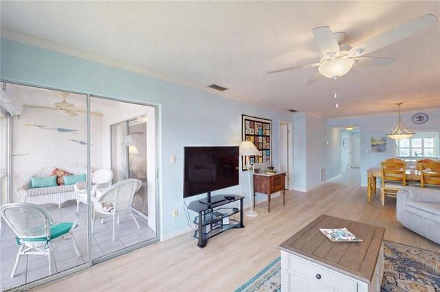 4229 SE 19th PL 2E, Cape Coral, FL 33904