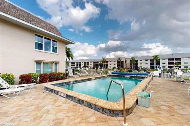 4229 SE 19th PL 2E, Cape Coral, FL 33904