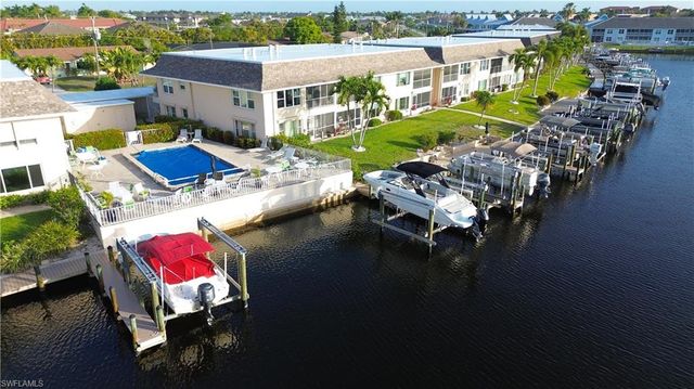 4229 SE 19th PL 2E, Cape Coral, FL 33904