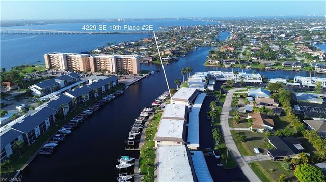 4229 SE 19th PL 2E, Cape Coral, FL 33904