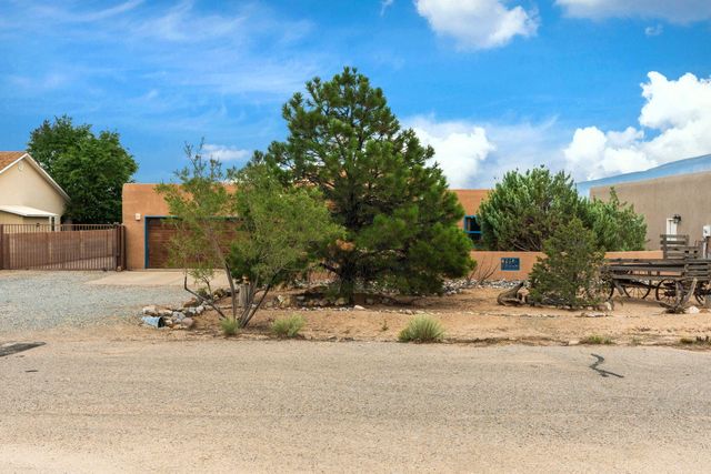 3302 Demavend Road NE, Rio Rancho, NM 87144