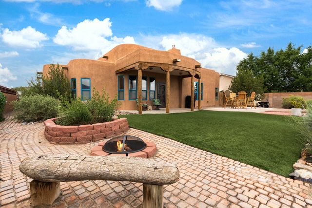 3302 Demavend Road NE, Rio Rancho, NM 87144