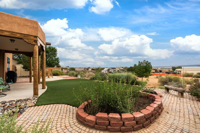 3302 Demavend Road NE, Rio Rancho, NM 87144