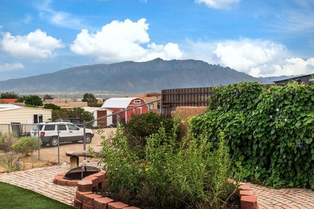 3302 Demavend Road NE, Rio Rancho, NM 87144