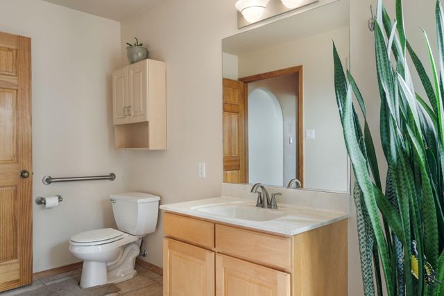 3302 Demavend Road NE, Rio Rancho, NM 87144