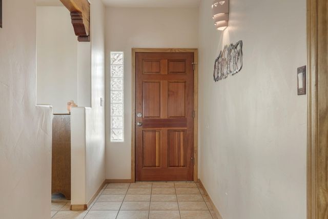 3302 Demavend Road NE, Rio Rancho, NM 87144