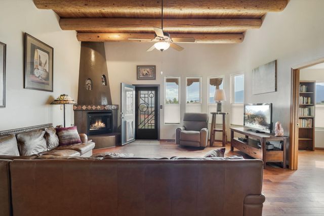 3302 Demavend Road NE, Rio Rancho, NM 87144