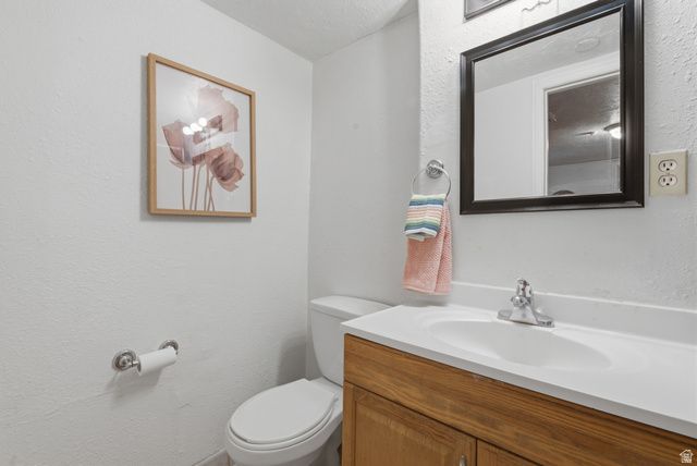710 N CHAPEL DR, Bountiful, UT 84010