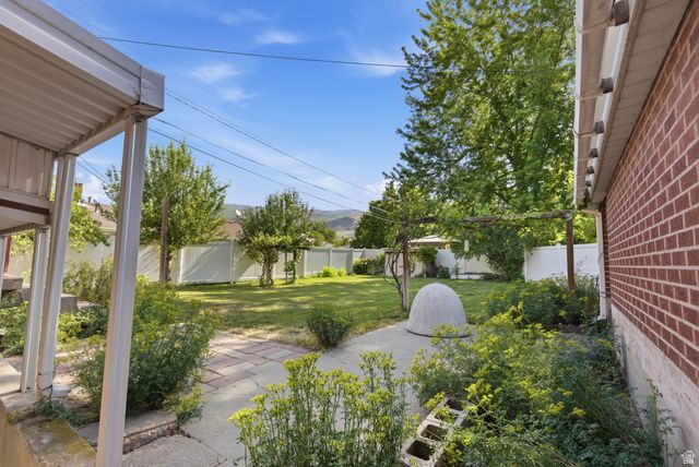 710 N CHAPEL DR, Bountiful, UT 84010