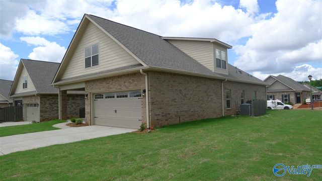 1 Knobcone Lane, Huntsville, AL 35824